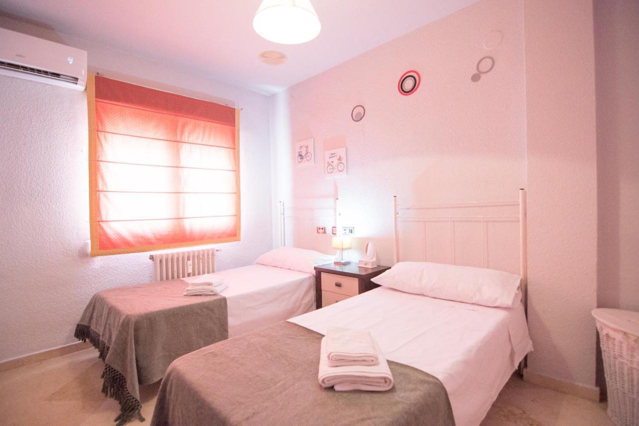 Lope De Vega Apartment Granada Bagian luar foto