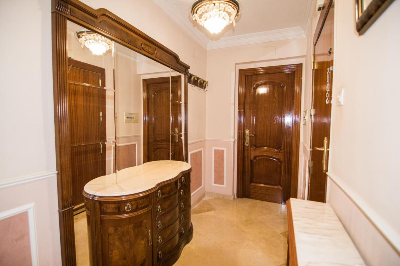 Lope De Vega Apartment Granada Bagian luar foto